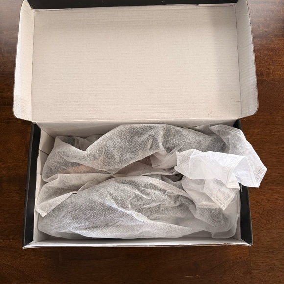 NWT MYSOFT Black kitten heel slingback  size 10 - Picture 3 of 8